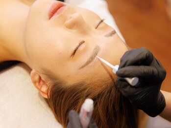 オアシスラグーン(OASIS LAGOON)/ハリウッドブロウリフト正規取扱