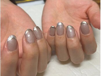 ネイルズフォーユー(Nails 4 U)/