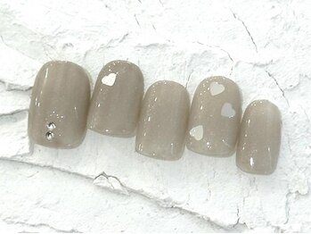 ネイルメゾン 池袋店(NAIL MAISON)/キラキラベージュハート¥5800