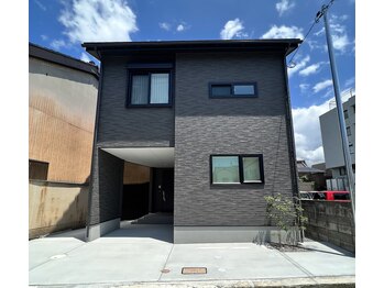 カムリー(Comely.)/