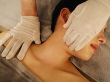 ユニヴェール/ザロータス(UNIVERS/THE LOTUS)/美小顔コルギ