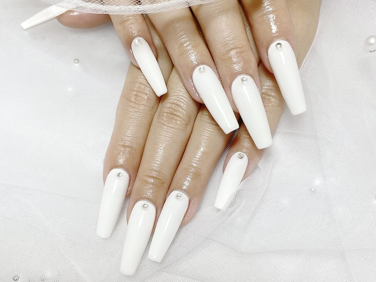 2026年冬トレンド】ホワイト ワンカラーのネイルデザイン集｜人気順