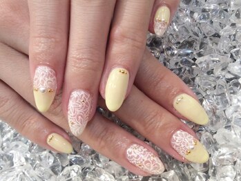 レース柄ネイル