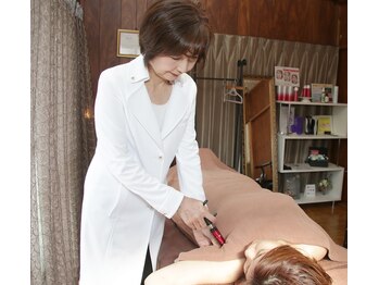 プライベートサロン 青い月/カイロの器具を使用して矯正