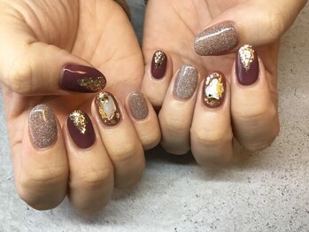 ラウト デコレーションアンドネイルサロン(Lauto Decoration&Nail Salon)/ニュアンスフラッシュネイル
