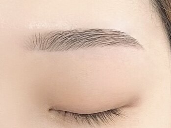 ネリネ 博多(nerine)/美眉デザイニング