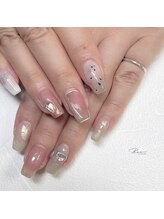 ドットビー(.Bee)/