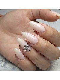 ワンカラー＋ジュエリーパーツ