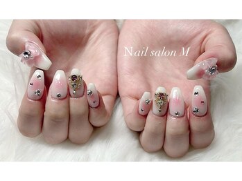 ネイルサロン M/持ち込みデザイン　8640円