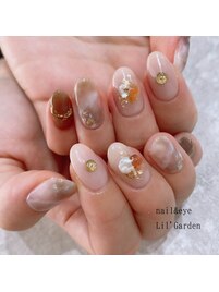 ベージュニュアンスネイル