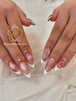 プリュネブランシュネイル(Prune Blanche Nail)の写真/《理想のデザインが叶う♪付け放題メニュー》