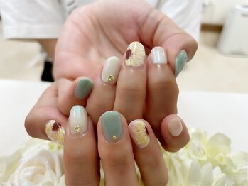 プルミエ ネイル(Premier Nail)/ひまわり!グリーン!