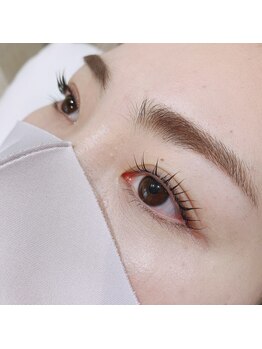 ナチュラルビビ 梅田大阪駅前第2ビル店(Natural ViVi)/【eye design】