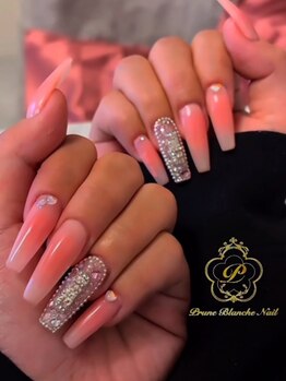 プリュネブランシュネイル(Prune Blanche Nail)の写真/《長さ出しで指先の印象を格上げ♪♪》