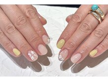 ワールド ビューティ ヴィヴァルト 宝塚店(WORLD BEAUTY VIVALTO)/ホログラム/フラワーネイル