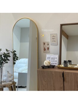 エニー アイラッシュアンドネイル 佐賀店(ANY Eyelash&Nail)/落ち着いた店内