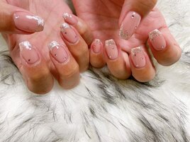 ストーンネイル　フレンチネイル