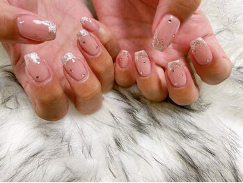 キキネイル たまプラーザ店(kikinail)/ストーンネイル　フレンチネイル