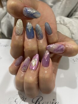 レビー(Revie)/アシンメトリー