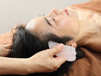 サロンドユミ(Salonde由美)/かっさ使用のドライマッサージ