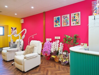 サロン ハナ(salon 87)の写真/<深夜1時迄営業>仕事帰りや夜の空いた時間に♪セルフホワイトニング&ハリウッドブロウで第一印象＆清潔感↑