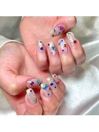 キラキラストーンネイル☆*。