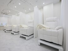 オヤユビヒメ 心斎橋店(Oyayubihime)の雰囲気（根本からしっかり立ち上げる【パリジェンヌ】）