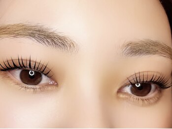 エイミー 豊田店(aimy)の写真/パリジェンヌで自然に瞳力UP＊自まつげを最大限生かして"日常に溶け込む旬顔"をご提案☆