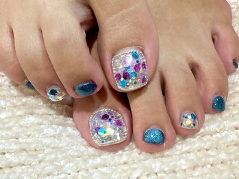ビューティフルムーン ネイル 本厚木(Beautiful Moon Nail)の写真/【素足に自信を。】大人女性は足元で差がつく。靴を脱ぐ瞬間も抜かりなく、フットネイルで上品な私に♪