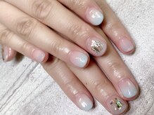 ラウンドアバウト(roundabout)/スモーキーカラーの夏ネイル☆