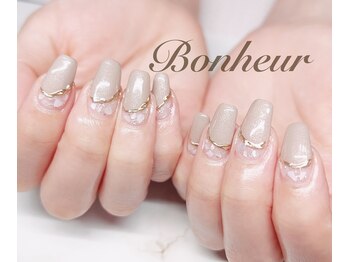 ボヌール(Bonheur)/シェルネイル