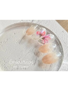 ショートネイルデザインが豊富