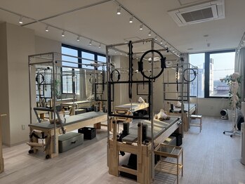 ラ ピラティス 水戸店(La pilates)/明るい店内☆