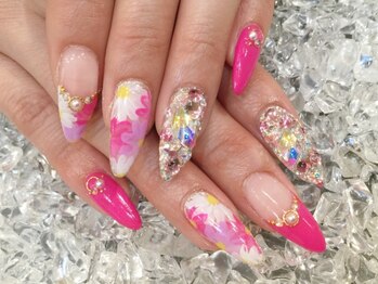 フラワーストーンネイル