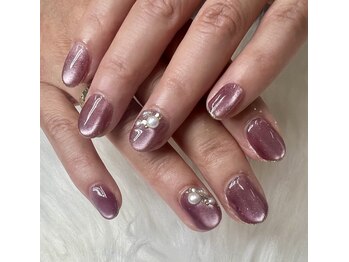 サララ(SALALA)/マグネットネイル