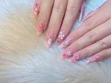 フィオナ 大久保店(Fiona)/ガーリークロムネイル