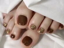 フットネイルで足先も自分らしく★