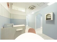 ルクール 亀貝店(Le Coeur)の雰囲気（韓国カフェのような店内[まつ毛パーマ/エクステ/下まつ毛/眉毛]）