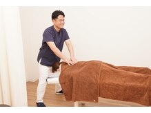 DRTなかまつ整体/タオルをかけておこないます