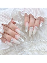 リンドネイル バイ モカ アンド ララ(Lind nail by moca and LaLa)/イニシャルネイル