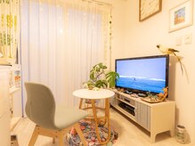 フットバスしながらお好きな香りのハワイアンオイル選び♪