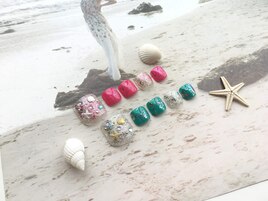 キラキラシーサイドネイル