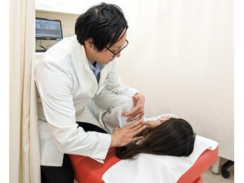 ほねつぎ高松接骨院 高松はりきゅう院/猫背などの姿勢改善も即実感