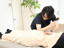 痛みの原因をピンポイントで施術！※強めか弱めか選べます