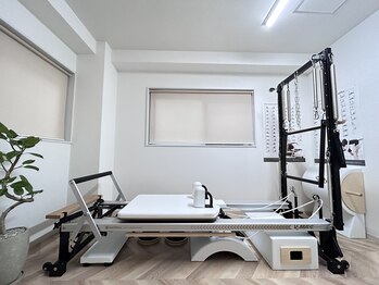 オウンピラティススタジオ(own pilates studio)/リフォーマー・キャデラック