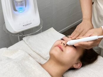 アルスタ(ALUSTA)の写真/＜いちご鼻も卒業！＞毛穴のお悩みにはピーリングと水素水吸引洗浄ハイドロフェイシャルで本気のケアを◎