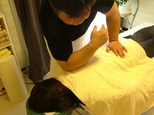 お好みの強さでほぐします。特にツヨ揉み好きにはたまらない！