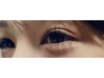 フリルアイビューティ 豊中店(Frill Eye Beauty)/