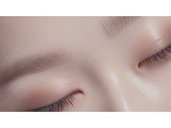 マロン(maron)/眉毛パーマ