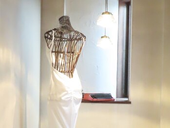 ドゥブレジャンティ(doubler gentil)の写真/特別な日に向けての準備を全力サポート☆あなたの魅力を最大限引き出し、ウォーキングや所作もアドバイス♪